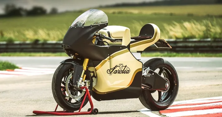 Sarolea Manx7: la superbike elettrica forgiata dal Tourist Trophy