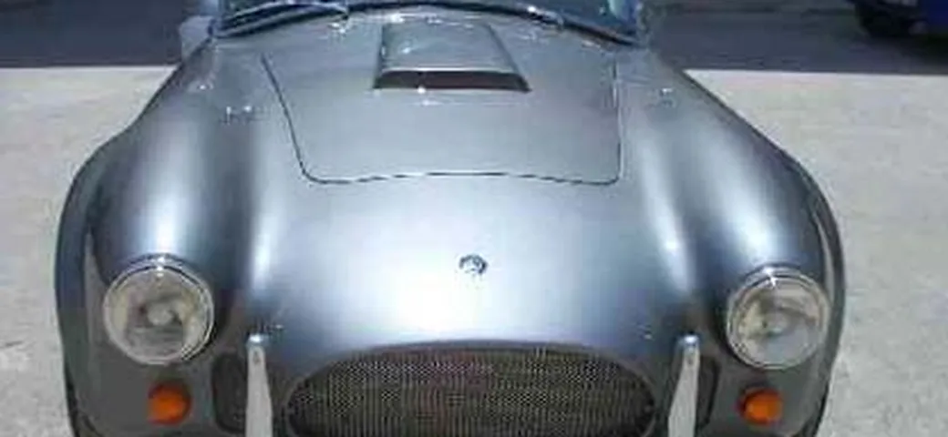 Ritorna l'AC Cobra: repliche, tremate!