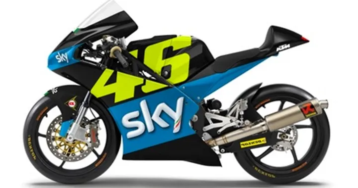 Valencia: Sky Racing Team VR46 in pista con Vale!