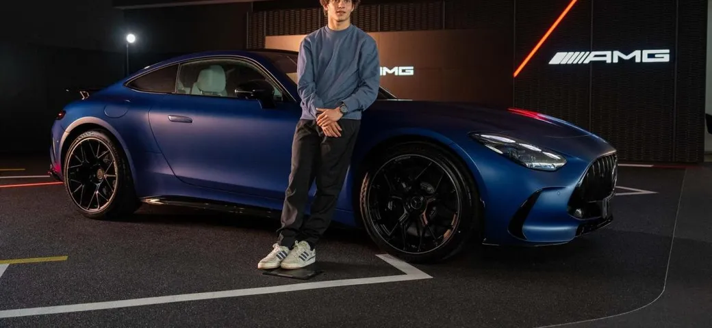 Kimi Antonelli si regala una Mercedes-AMG GT 63 S dopo un buon inizio in F1