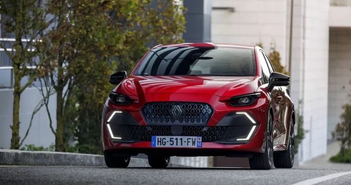 Nuova Renault Clio: la sesta generazione su strada