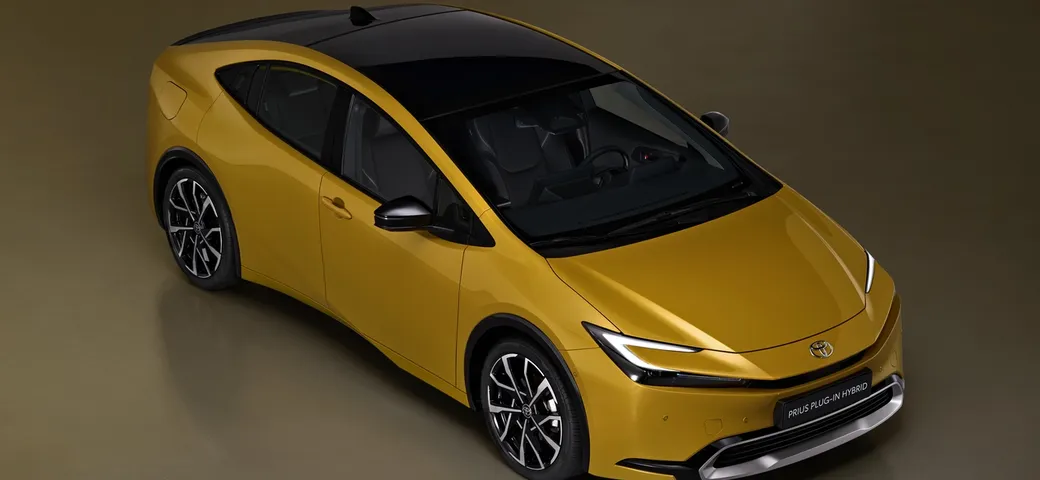 Toyota Prius Plug-in Hybrid: al via gli ordini in Italia in tre allestimenti [FOTO]