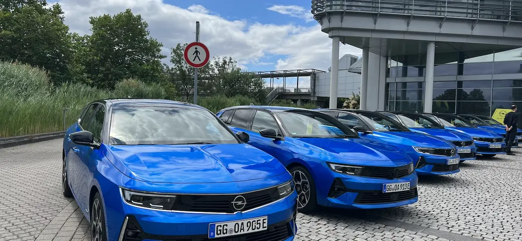 Opel Astra Sports Tourer: prova, prezzi, allestimenti