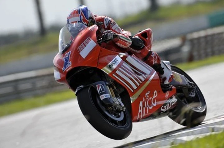 MotoGP: Ducati in crescita per Stoner e Melandri