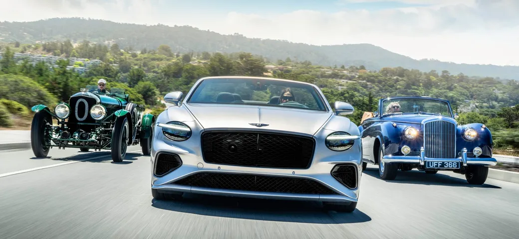 Bentley vecchie e nuove in luce alla Monterey Car Week