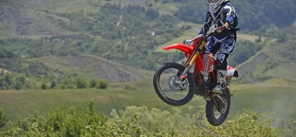 Beta RR MY 2016: il video-test di Motoblog
