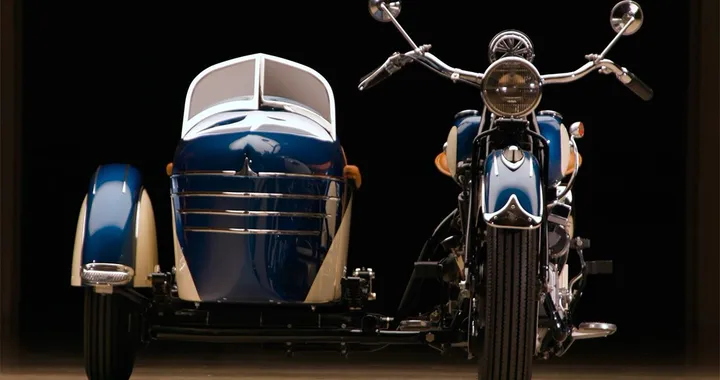 Jay Leno ricostruisce la Indian Chief 1940 dopo il grave incidente