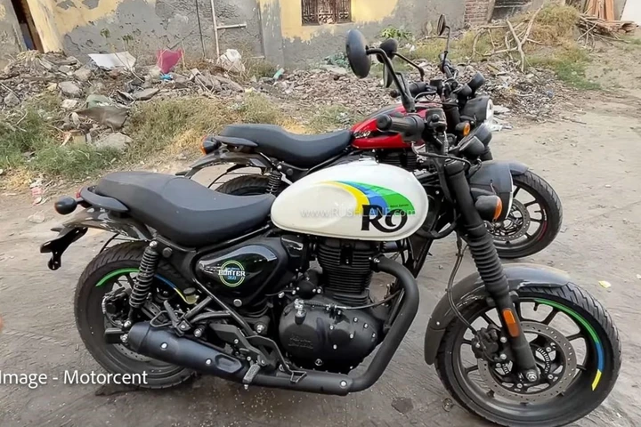Royal Enfield aggiorna la Hunter 350 per il 2025: più comfort, più stile, stesso spirito