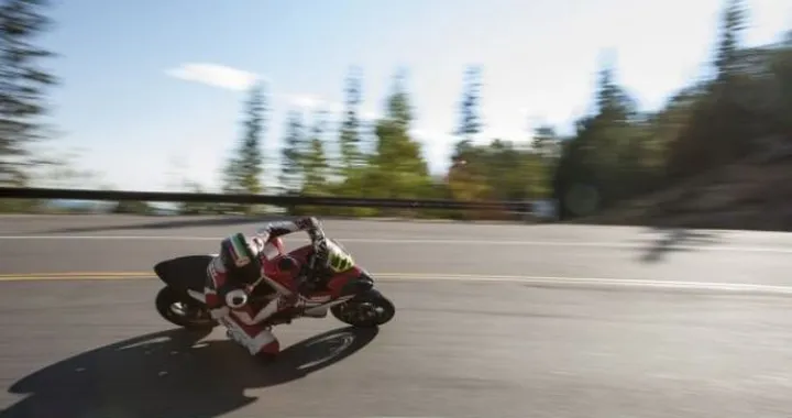 Ducati vince la Pikes Peak International Hill Climb