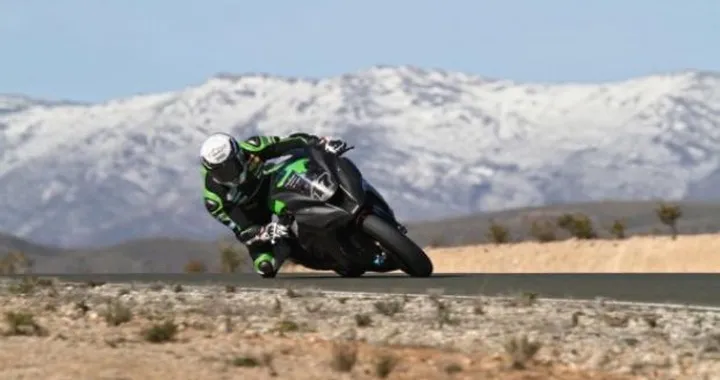 Superbike: test ad Almeria, la Kawasaki convince Sykes e Lascorz