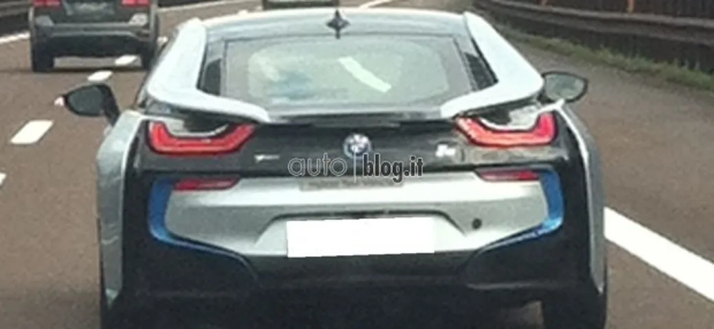BMW i8: l'avvistamento è di un nostro lettore