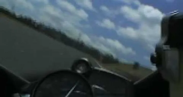 Test Yamaha R1 2009: tecnica del motore e giro di pista