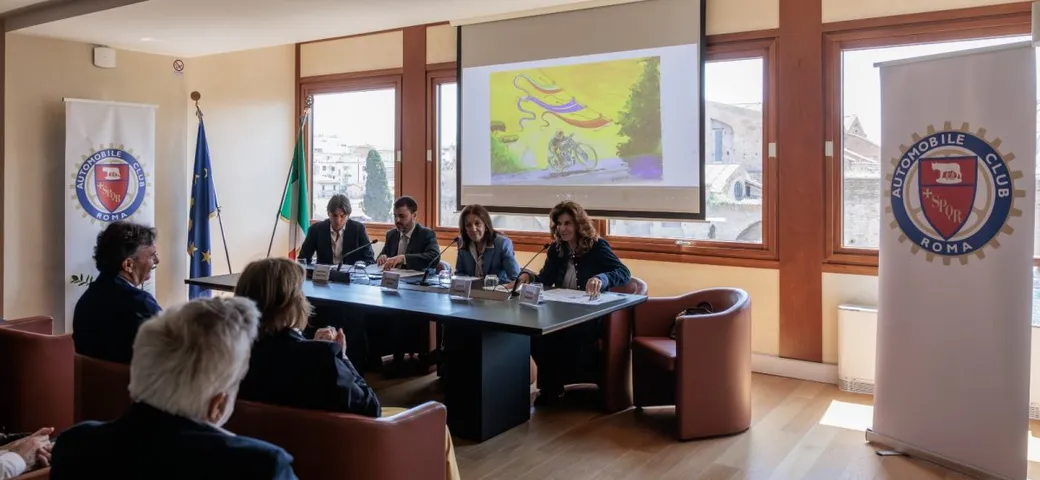 100 anni del Reale Premio Roma: il tributo con auto e moto d'epoca