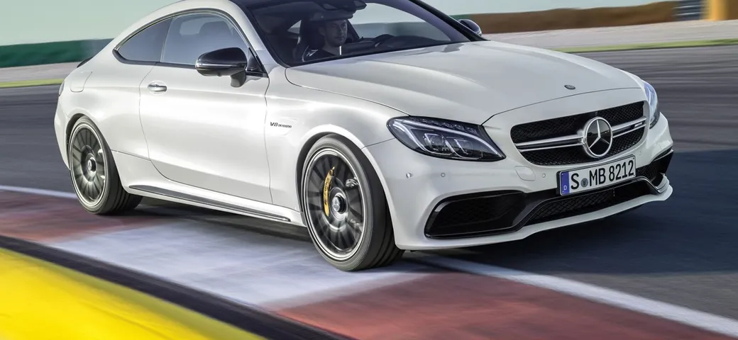 Mercedes-AMG C 63 Coupé: video, foto e caratteristiche