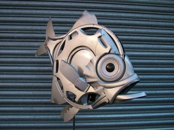 Hub-Cap Creatures: le coppe ruota si trasformano in opere d'arte