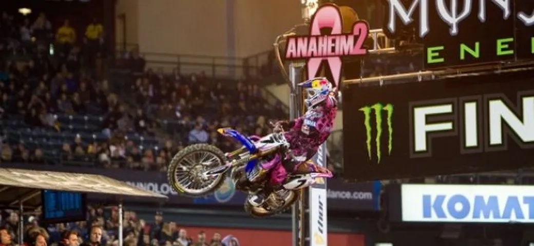 5° Round AMA/FIM Supercross 2011: Stewart ancora sul gradino più alto del podio