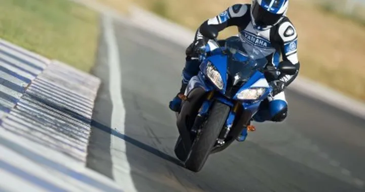 Yamaha R6 a 276 km/h!