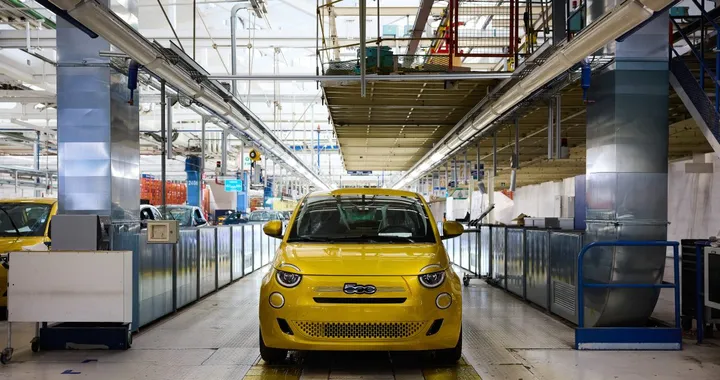 Stellantis cresce del 10%, ma Mirafiori si ferma: mancano i motori della Fiat 500 Hybrid