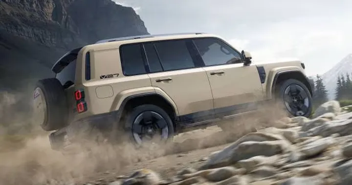 Il rivale cinese del Defender, ibrido plug-in con 455 CV e 200 km in EV