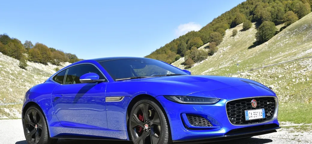 Jaguar F-Type 2.0 R-Dynamic: la prova su strada