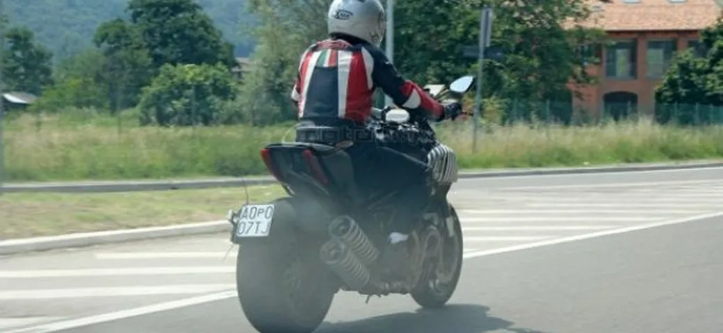 Scoop: misteriose roadster Ducati nei dintorni di Bologna