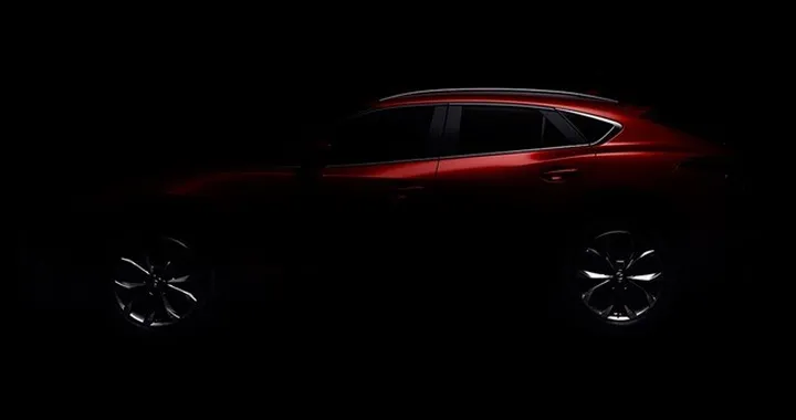Mazda CX-4: teaser prima del Salone di Pechino