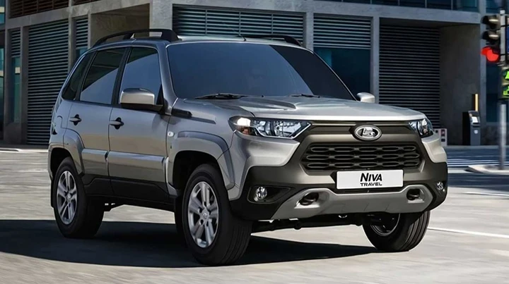 Renault vende a Putin la maggioranza di AutoVaz (Lada) per un rublo