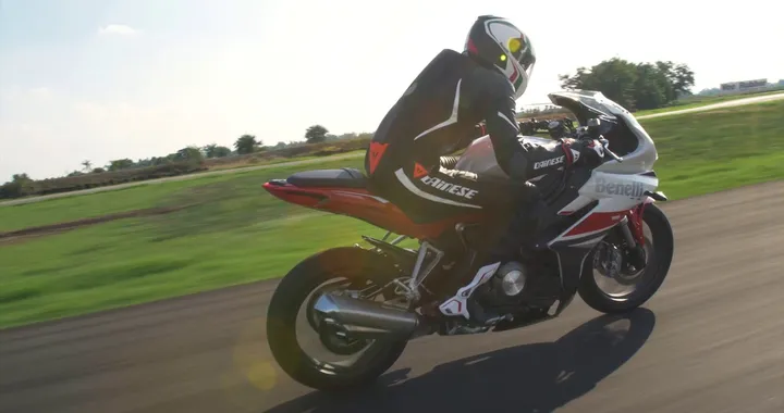 BENELLI 302R: R YOU READY?