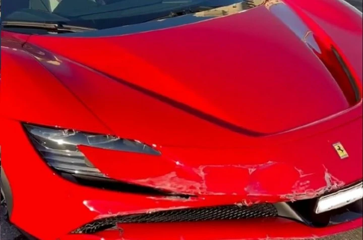 Ferrari SF90 Stradale: incidente durante il test drive a Dubai [Video]