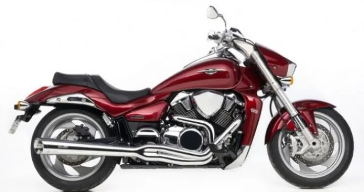 Scarichi  SilverTail Blackjack per Suzuki Intruder 1800