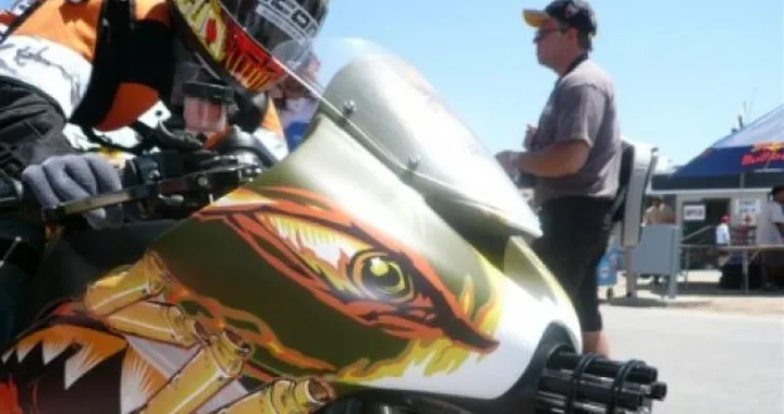 Foto del giorno: Warthog Kawasaki a Laguna