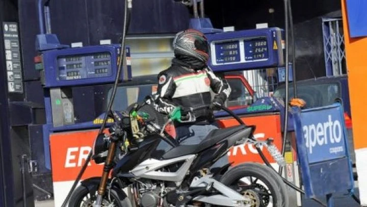 Foto spia della Benelli Due 756