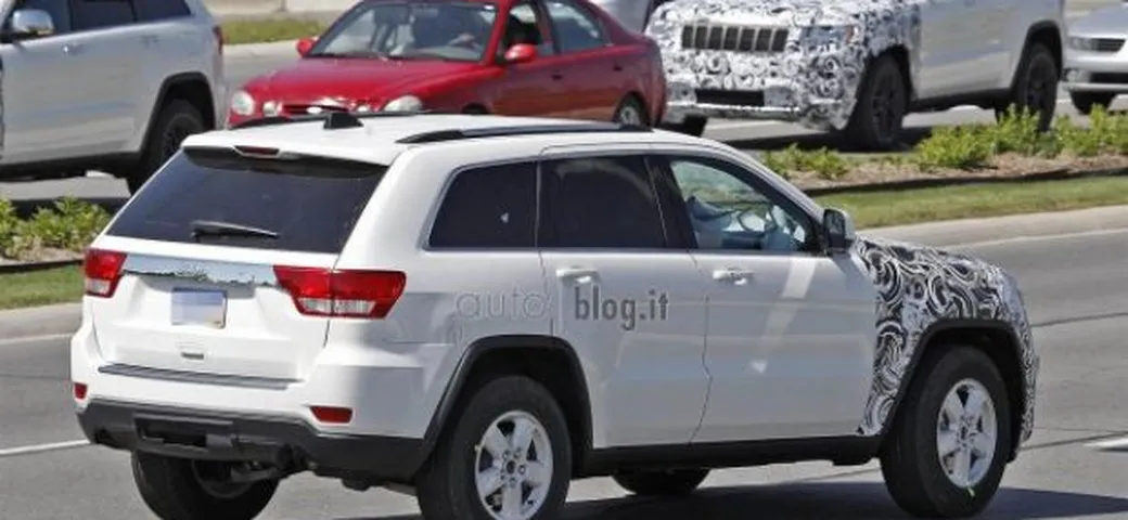 Jeep Grand Cherokee: foto spia del modello 2014