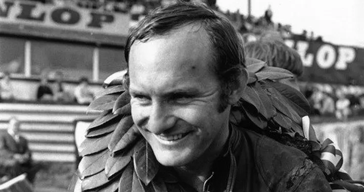 Hailwood, 39 anni fa moriva tragicamente “Mike the bike”. La lezione di un campione in pista e fuori