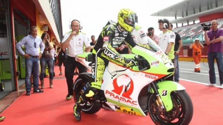 Sylvain Guintoli e Andrea Iannone al Mugello sulla GP11 di Capirossi