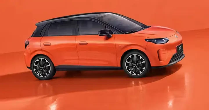 Leapmotor B03, la nuova elettrica sorprende per lo spazio: bagagliaio da 405 litri