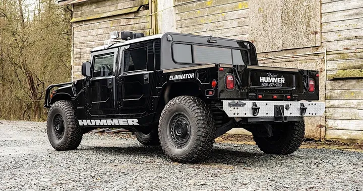 All'asta l'Hummer H1 che fu del mitico Tupac, icona anni '90