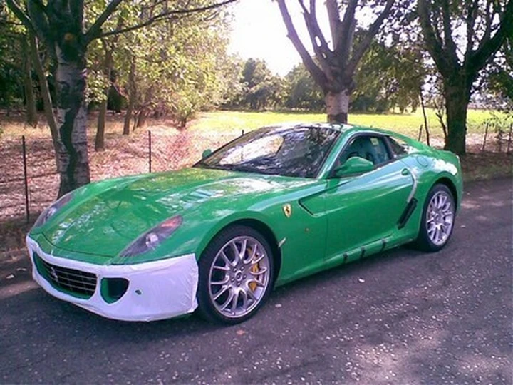 Ferrari 599 GTB: c'è posto anche per il verde Kermit