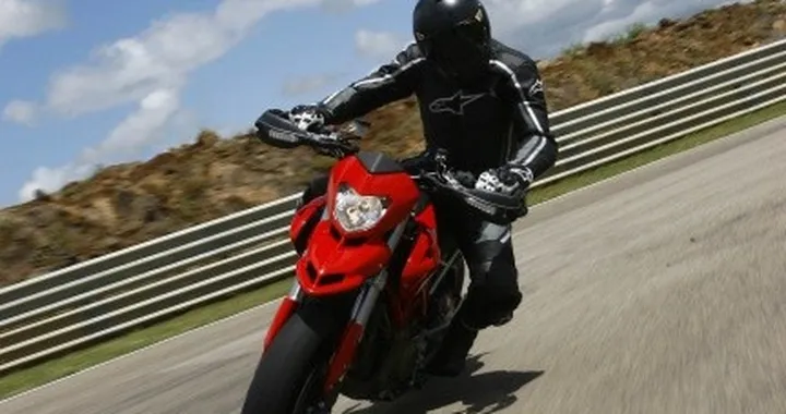 Ducati Hypermotard - prova