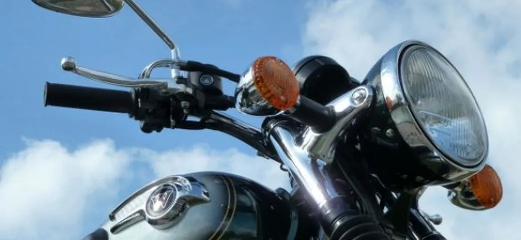 TEST Kawasaki W800: il piacere del vecchio stile