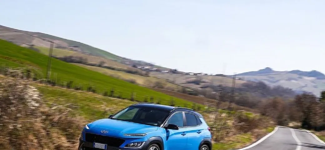Hyundai Kona Hybrid restyling 2021: prima prova