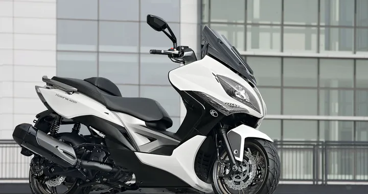 Kymco Xciting 400i con la promozione pack "BeSafe 2.0"