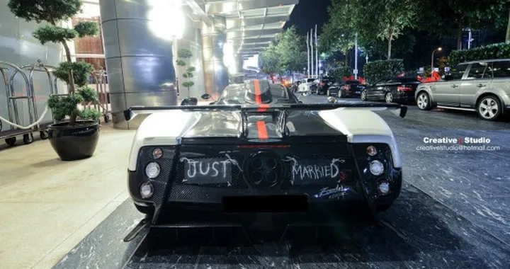 La miglior vettura con cui sposarsi? Una Pagani Zonda Cinque!