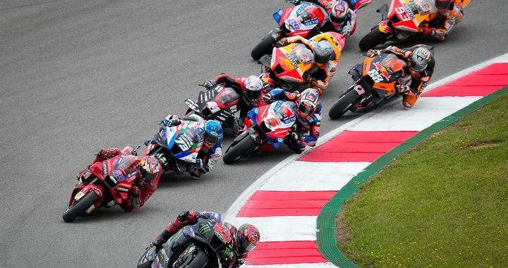 MotoGP, mercato piloti: Oliveira verso (il nuovo team satellite) Aprilia, Rins con Honda LCR e altre novità