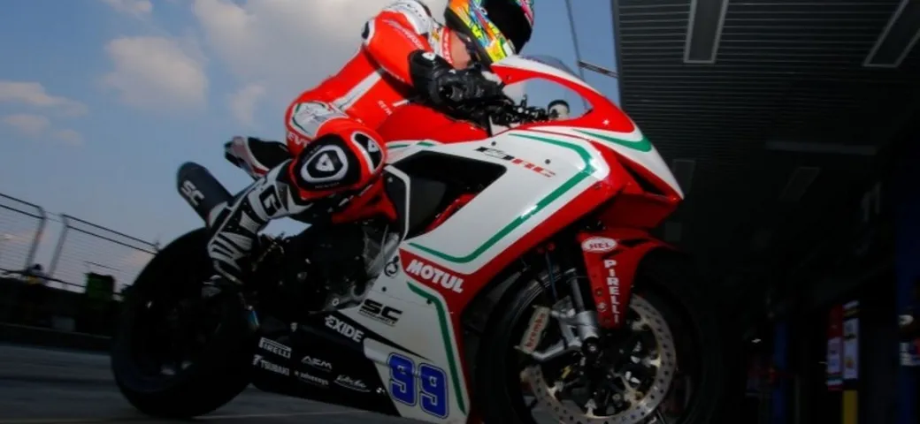 Supersport, Jacobsen domina le FP1 di Aragon