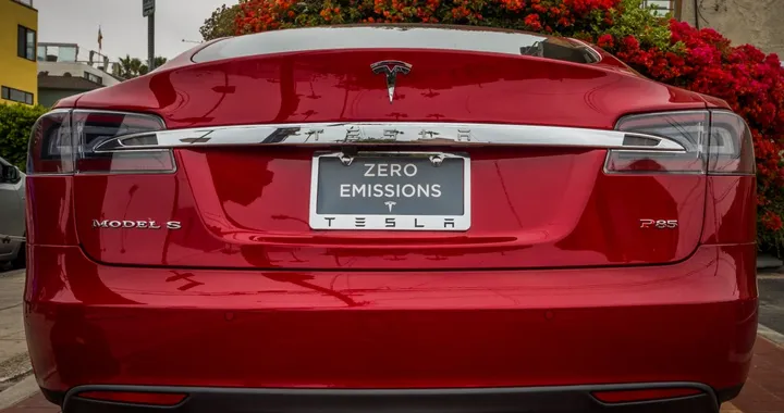 La Germania accelera sulla ricarica delle auto elettriche