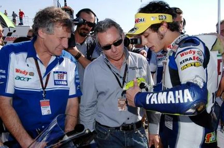 Mistero rottura motore di Rossi a Valencia: Yamaha dice 