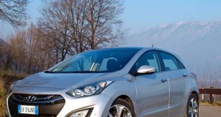 Hyundai i30: proviamo gli interni