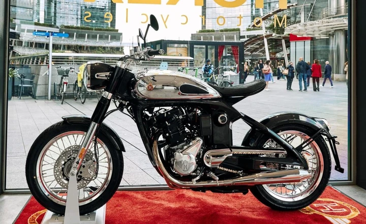 Horex Regina Evo: monocilindrica 600cc da 50 CV con telaio in carbonio