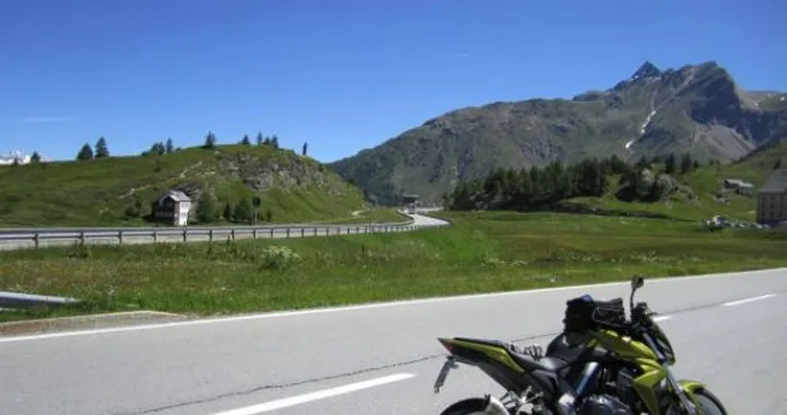 Foto del giorno: CB1000R al Simplon Pass